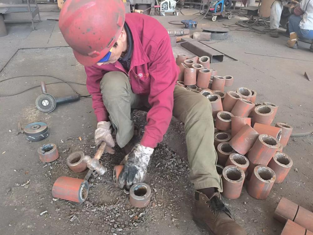 福建耐磨弯头，高铬耐磨弯头耐磨管